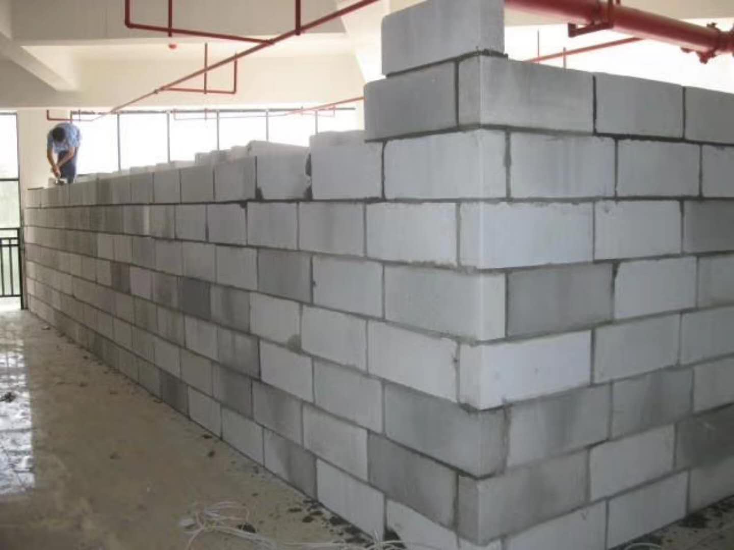 海丰蒸压加气混凝土砌块承重墙静力和抗震性能的研究